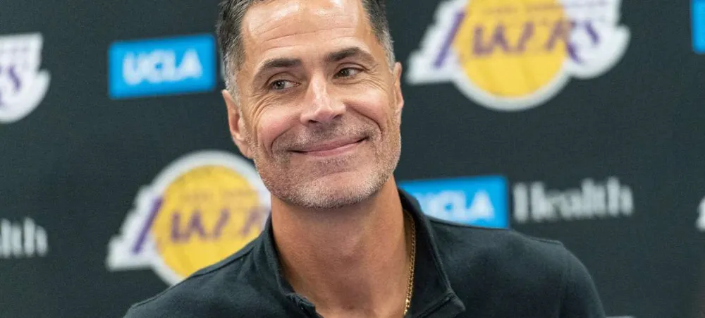 NBA: Lakers está considerando incluir dois jogadores para fazer uma troca