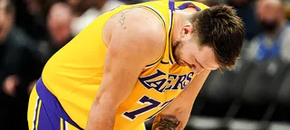 Maldição? Lakers volta a sofrer apagão no terceiro quarto e perde para o Magic