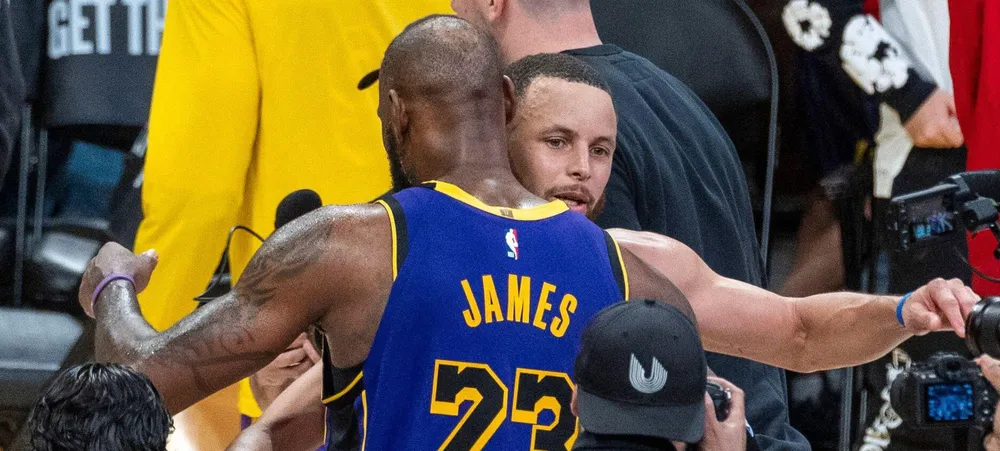 Warriors se torna destino favorito se LeBron sair do Lakers