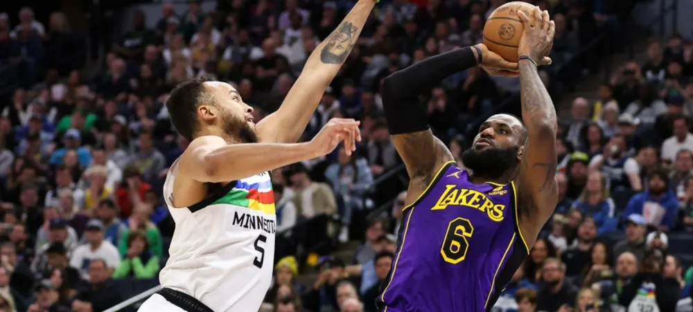 NBA: LeBron James alerta Lakers sobre jogo de play-in contra o Wolves