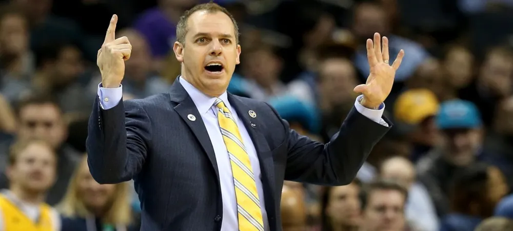 Frank Vogel é o novo treinador do Lakers