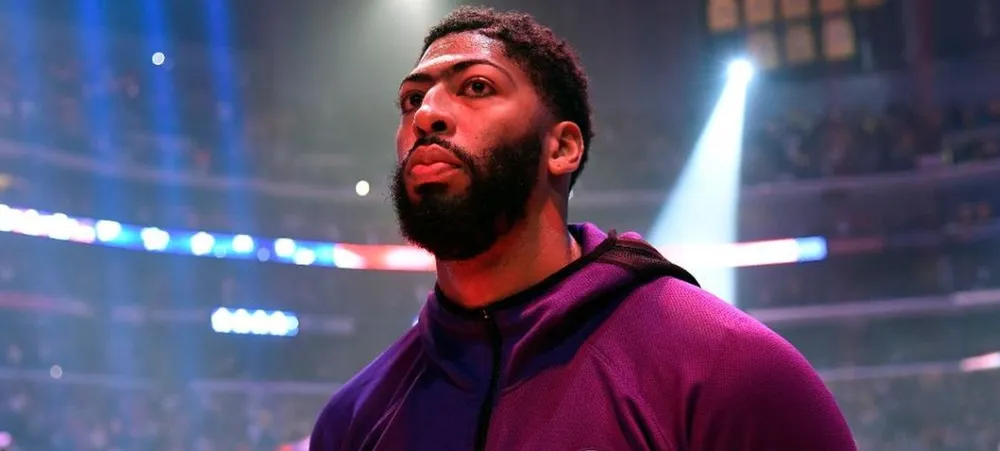 Lakers recebe o campeão Raptors para manter liderança