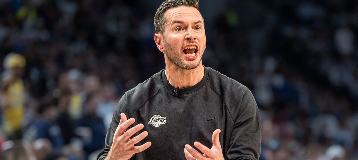 Lakers perde pivô por lesão no primeiro dia da temporada da NBA