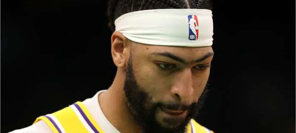 NBA: Anthony Davis é duramente criticado por reação a conquista histórica de LeBron James
