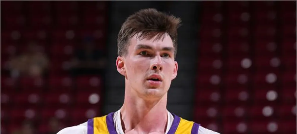 NBA: Colin Castleton está pronto para ocupar a última vaga no elenco do Lakers