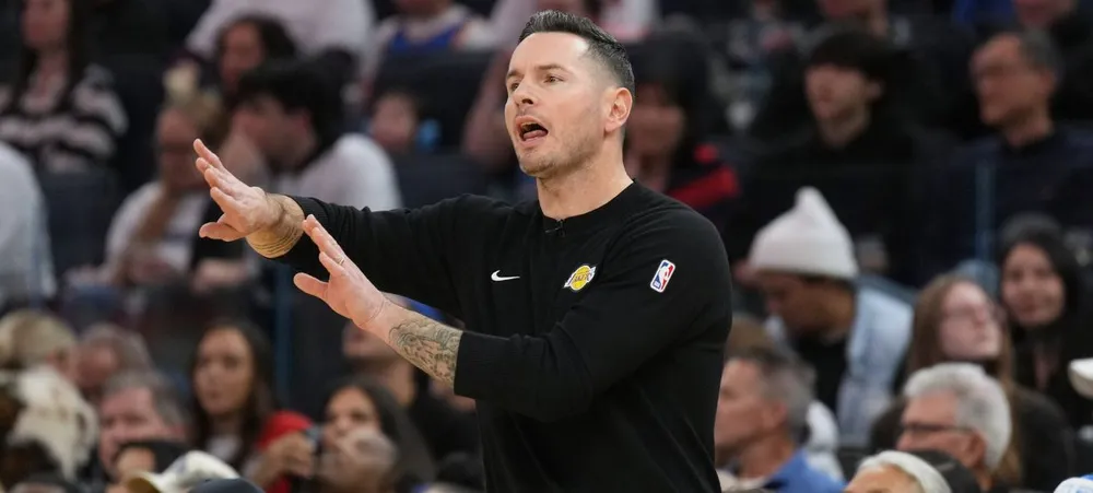 JJ Redick vê sua casa após incêndio, mas pede que jogo do Lakers não seja adiado