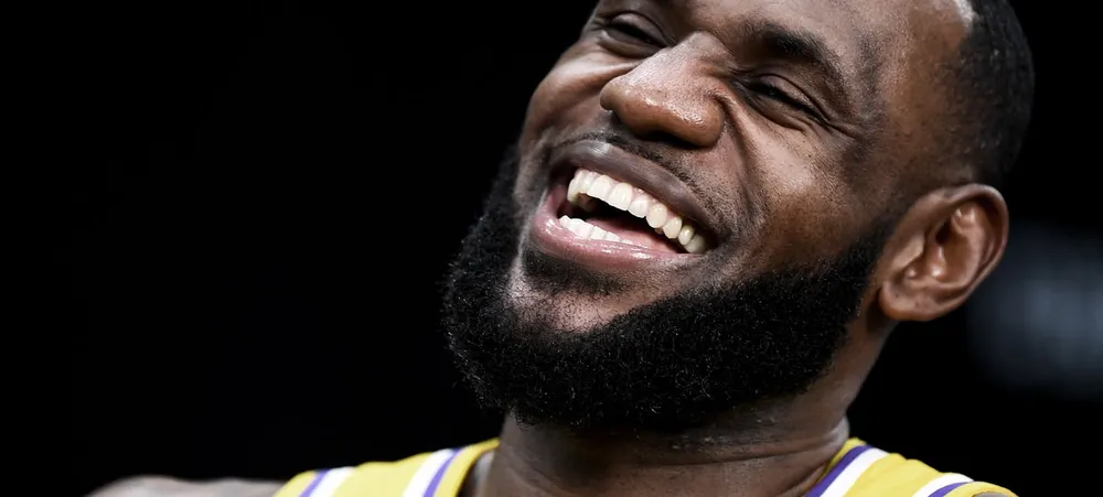 NBA: LeBron James tira sarro com Kawhi Leonard e Paul George após vídeo viralizar
