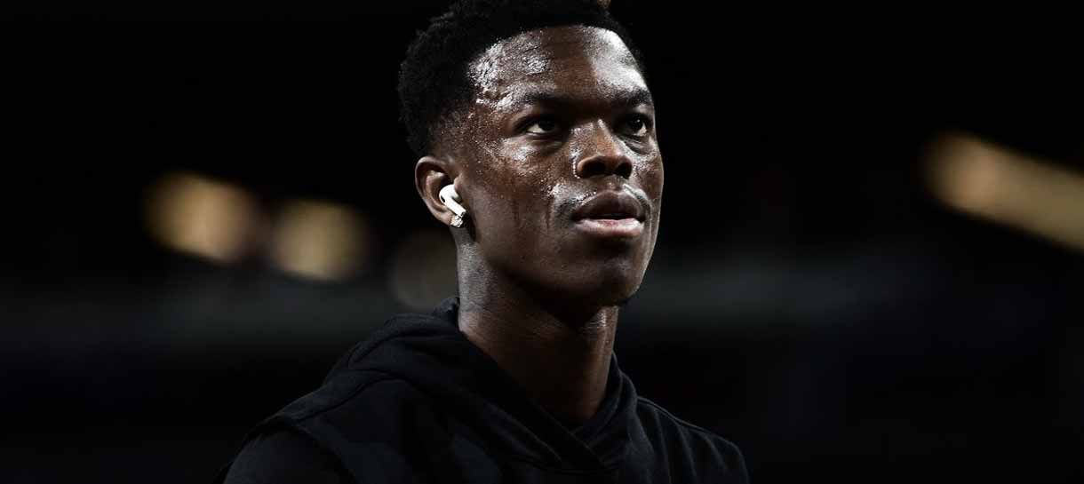 NBA: Dennis Schroder parece querer mostrar que dinheiro não é problema