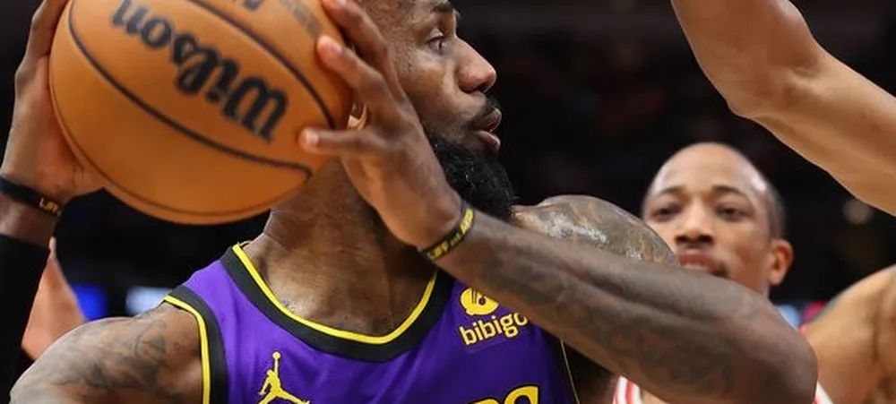 Lakers começa nova série na estrada com derrota em Chicago