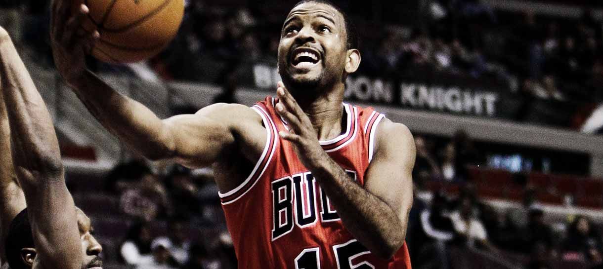 Ex-jogador do Bulls, Wolves e Rockets é o novo assistente técnico do Lakers