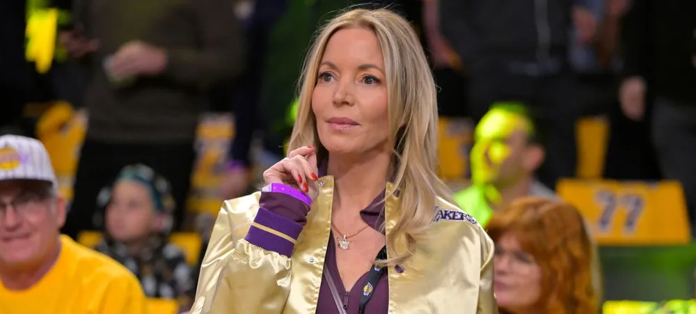 Lakers vendido: Família Buss faz acordo bilionário com grande CEO