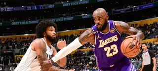 Lakers x Mavericks: sem Doncic e Reaves, time testa resiliência no Domingo de Páscoa