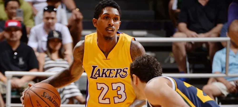 Lou Williams faz ótima estréia