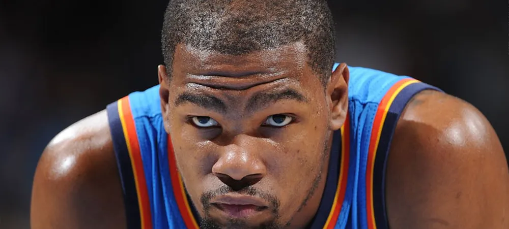 Kevin Durant se irrita com Reggie Jackson e solta o verbo