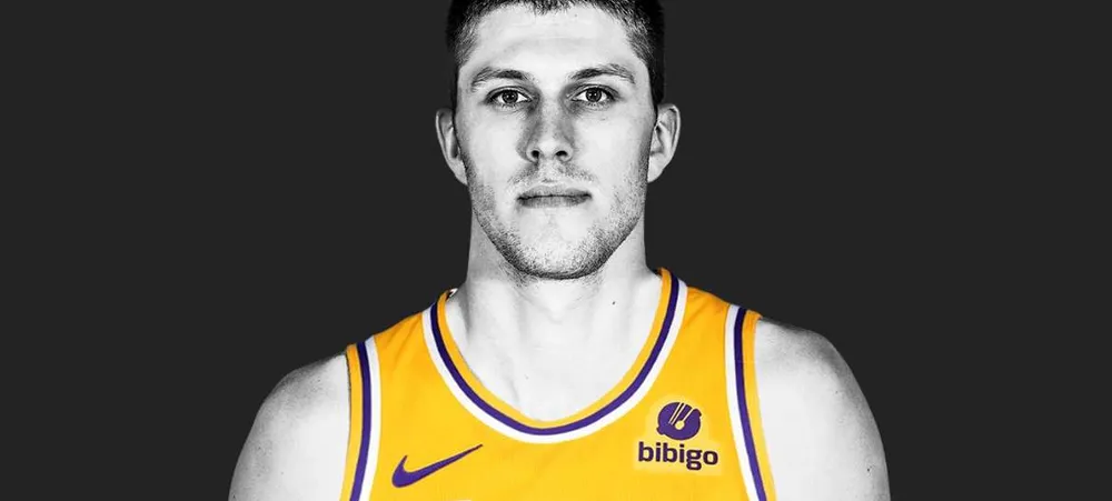 NBA: Lakers tem duas baixas e dois novos jogadores para o training camp