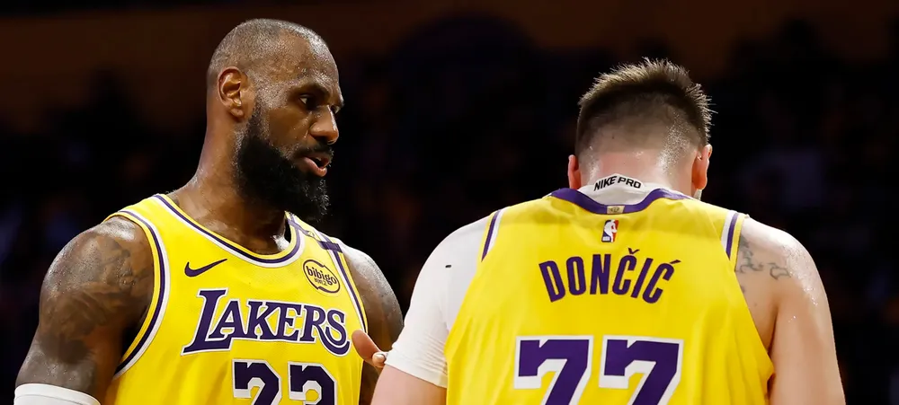 Lakers x Hornets: saiba como assistir o jogo de hoje ao vivo na NBA