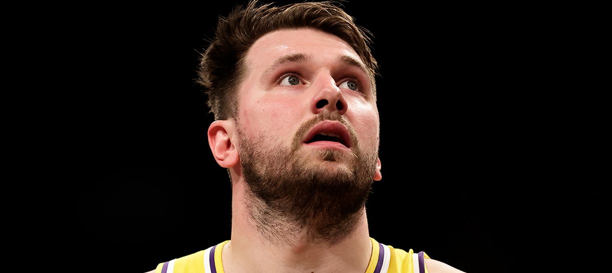 Precisamos falar da má atuação de Luka Doncic na derrota do Lakers para o Nets