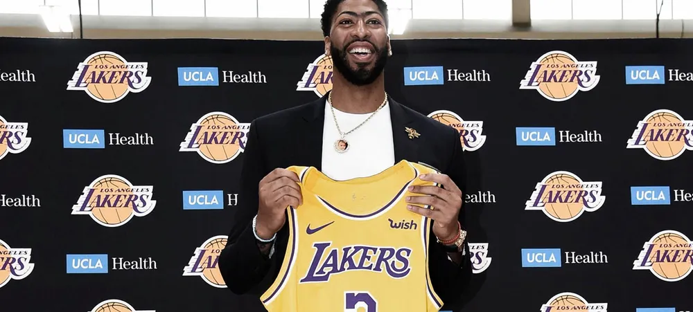 Veja como foi a apresentação de Anthony Davis no Lakers