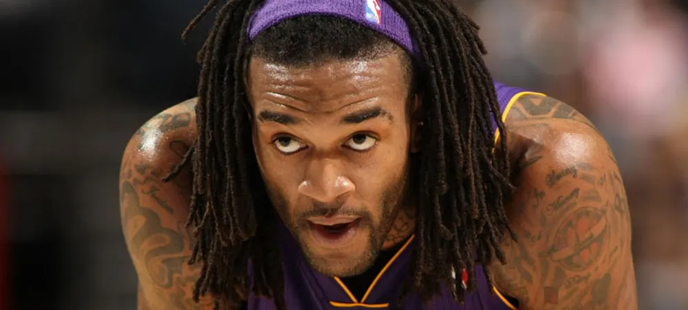 Lakers precisa decidir seu futuro com Jordan Hill