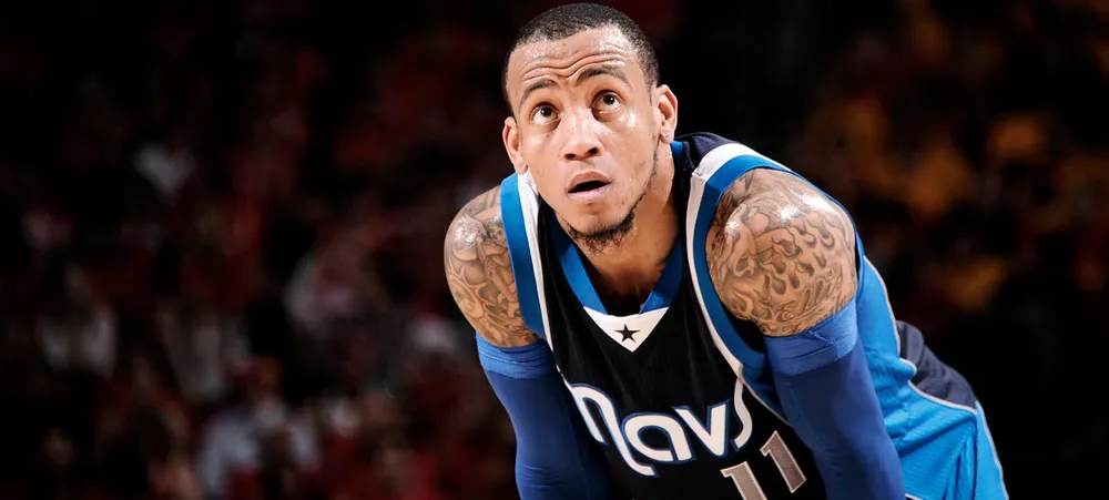 Lakers e mais 12 times de olho em dois grandes veteranos