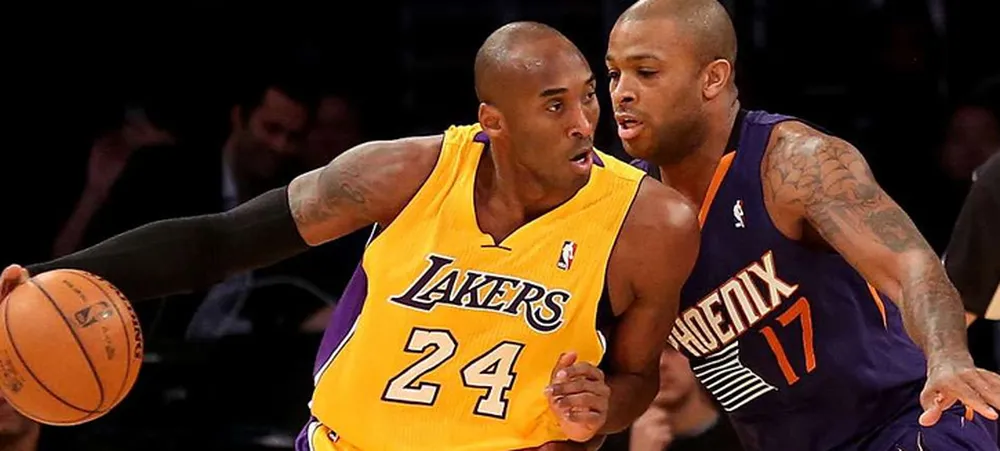Com retorno de Kobe, Lakers recebe Suns