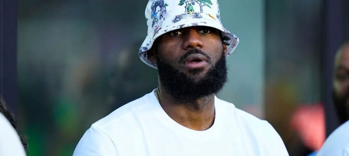 NBA: LeBron James curte a vida ao som dos Jackson 5