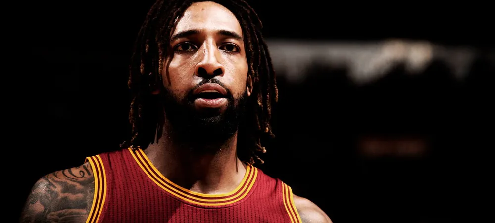 Lakers assina contrato de 10 dias com o ala Derrick Williams