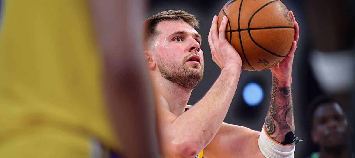 Lakers x Timberwolves: onde assistir ao vivo o jogo de hoje na NBA