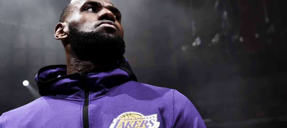 NBA: Kareem Abdul-Jabbar fala sobre a possibilidade de LeBron James quebrar seu maior recorde