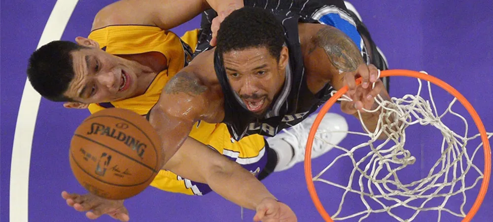 Lakers vs Magic: no mundo do faz de conta