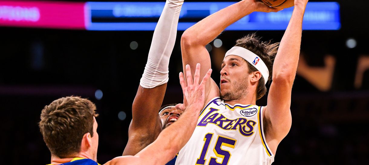 Lakers vence Warriors com excelentes atuações em Los Angeles