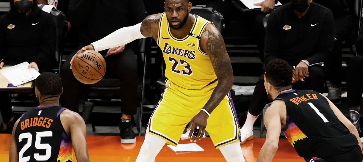 Lakers mostra postura agressiva e vence Suns em Phoenix