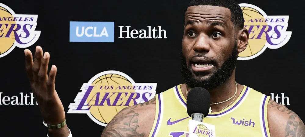 NBA: LeBron faz alerta a seus companheiros do Lakers