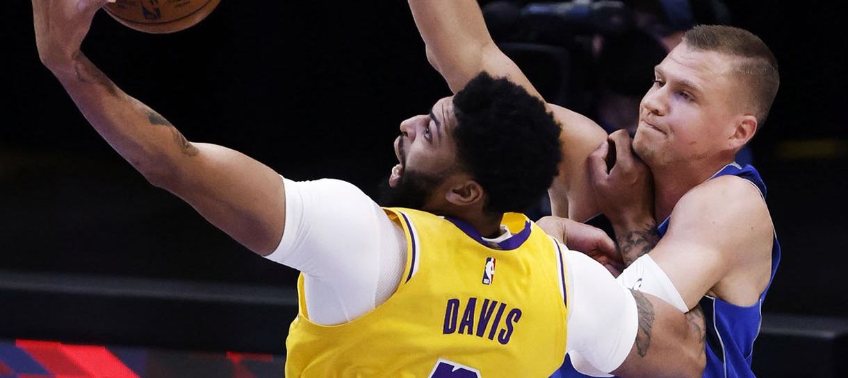 Lakers tem jogo com sabor de vida ou morte neste sábado