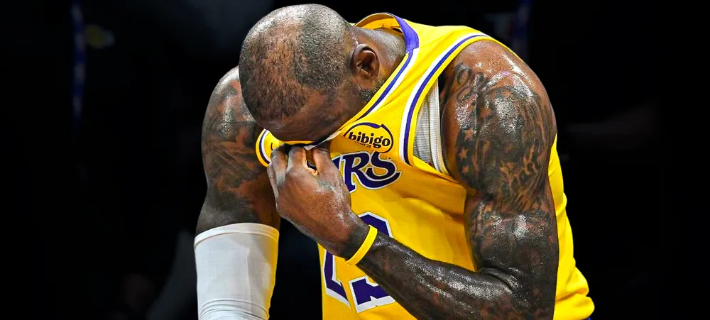 O que aconteceu com o Lakers na derrota desastrosa em Cleveland