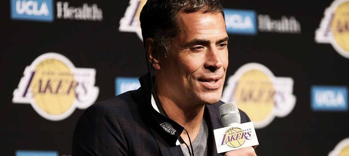 NBA: Lakers risca candidato de sua lista para novo técnico do time