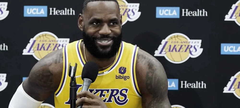 NBA: LeBron James reage a memes relacionado ao elenco do Lakers