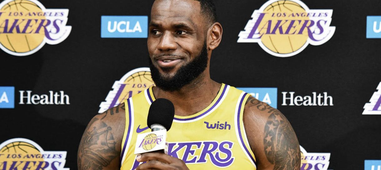 NBA: LeBron insinua projeto musical em post no Twitter