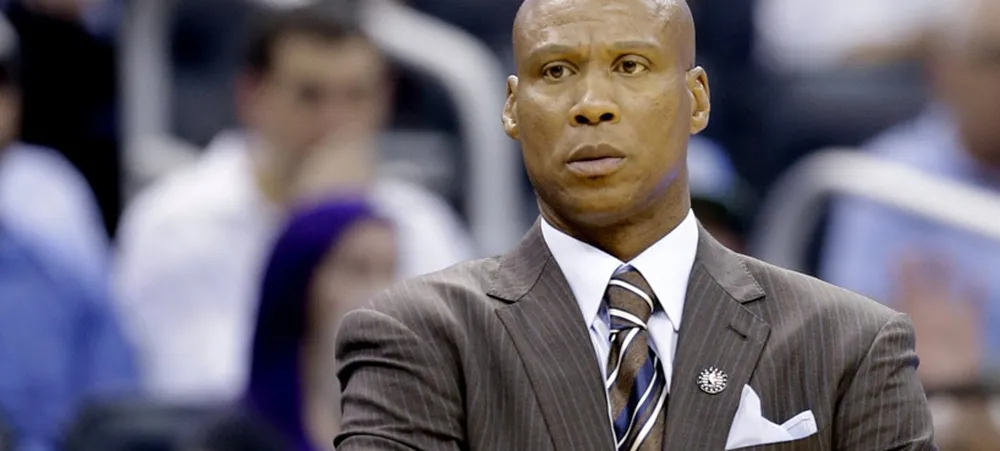 Byron Scott planeja mudanças no time