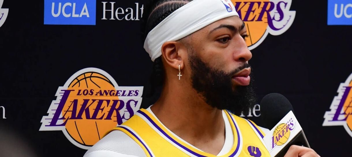 NBA: Anthony Davis revela como melhorou seu arremesso durante a offseason
