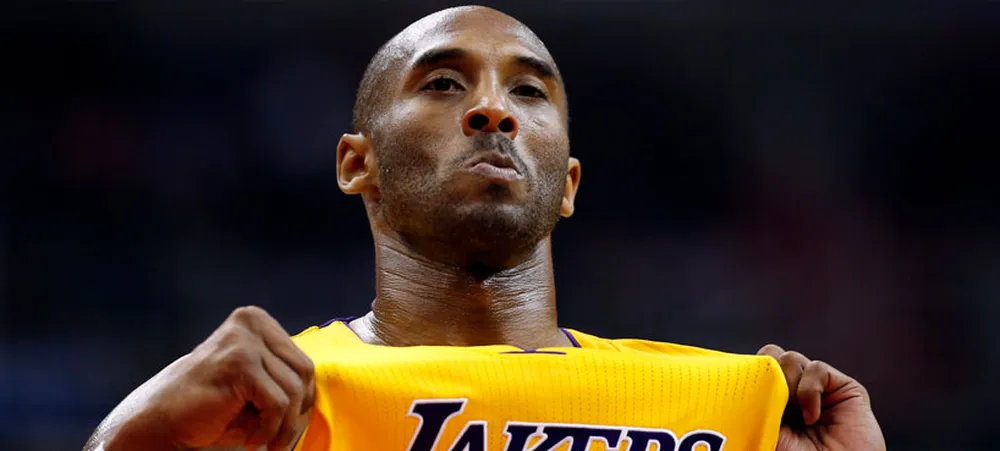 Kobe marca 38 e Lakers volta a vencer