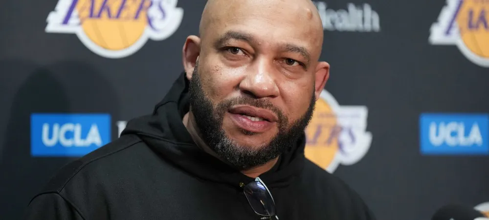 NBA: Darvin Ham revela status de lesão de D’Angelo Russell