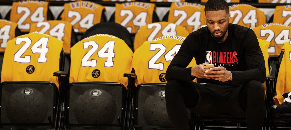 Damian Lillard faz post e parece estar se divertindo as custas de rumores de troca com o Lakers