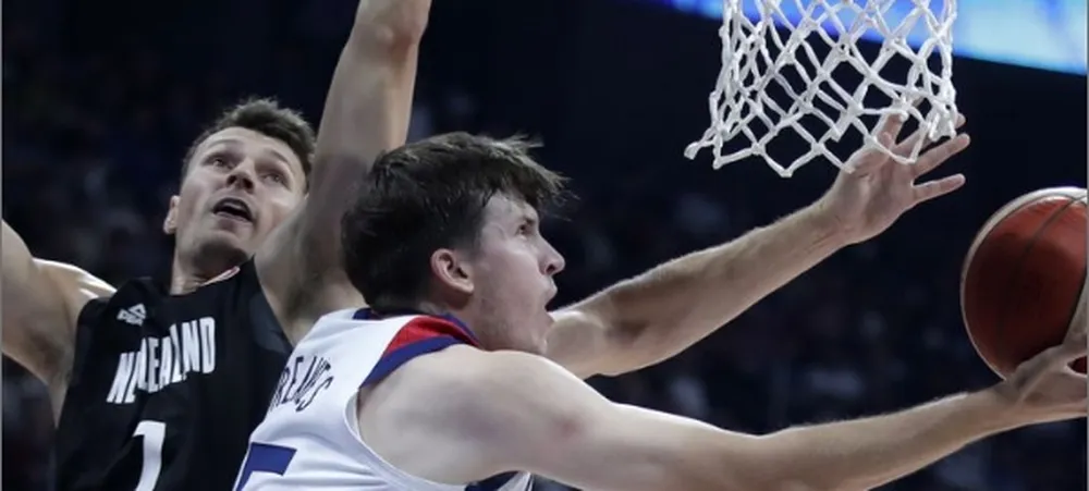 Copa do Mundo Fiba: Austin Reaves se destaca e Estados Unidos vence na estreia