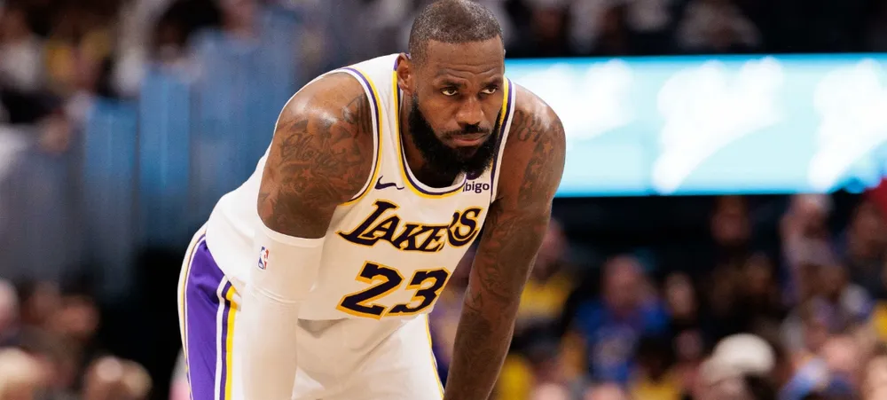 LeBron James reage a derrota do Lakers no jogo 1 da série contra o Nuggets