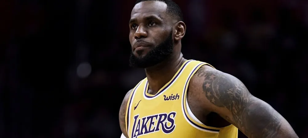 NBA: Adrian Wojnarowski dá previsão de retorno de LeBron James