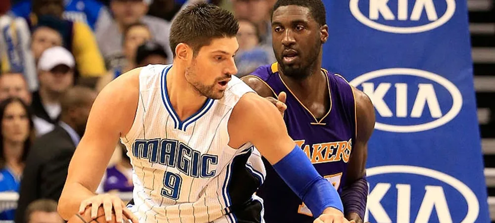 Lakers é derrotado com cesta no último segundo