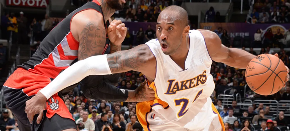 Em noite histórica, Lakers vence Raptors