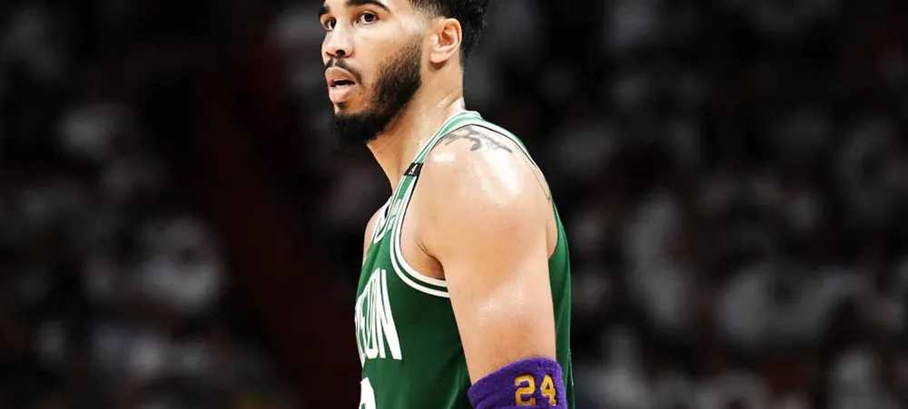 NBA: Jayson Tatum faz homenagem a Kobe Bryant mais uma vez