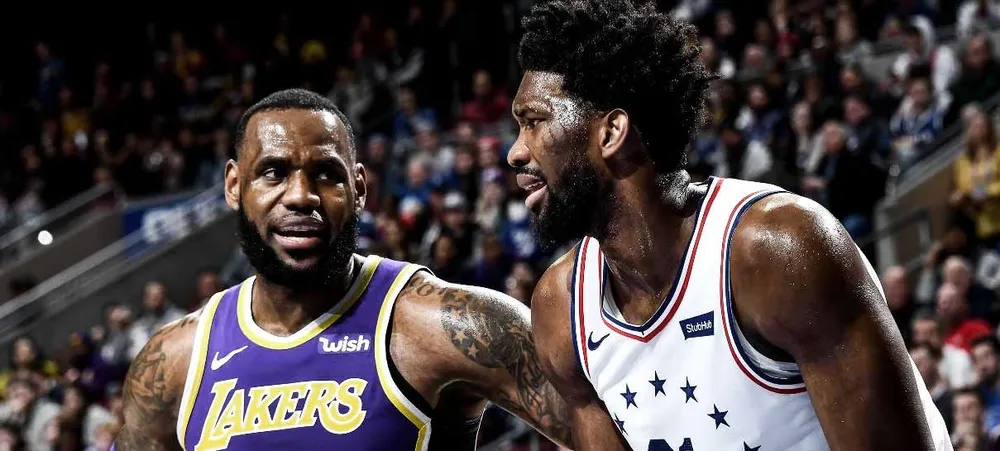 NBA: Lakers tem duelo de gigantes hoje contra o Sixers com transmissão em vários canais
